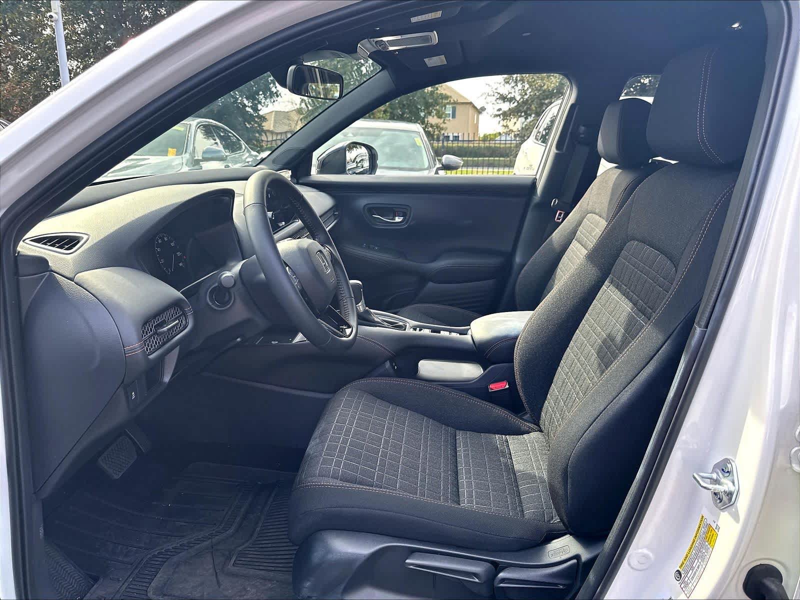 Used 2027 Honda HR-V Sport image 24