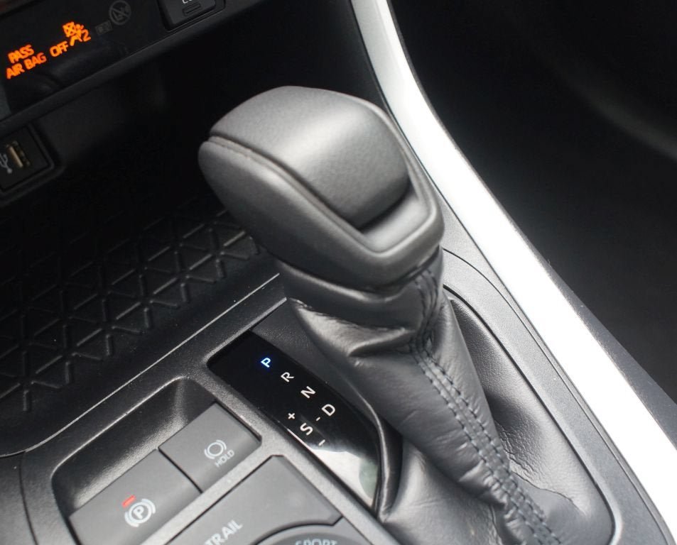 Used 2025 Toyota RAV4 XLE w/ Weather Package AWD/4WD image 12