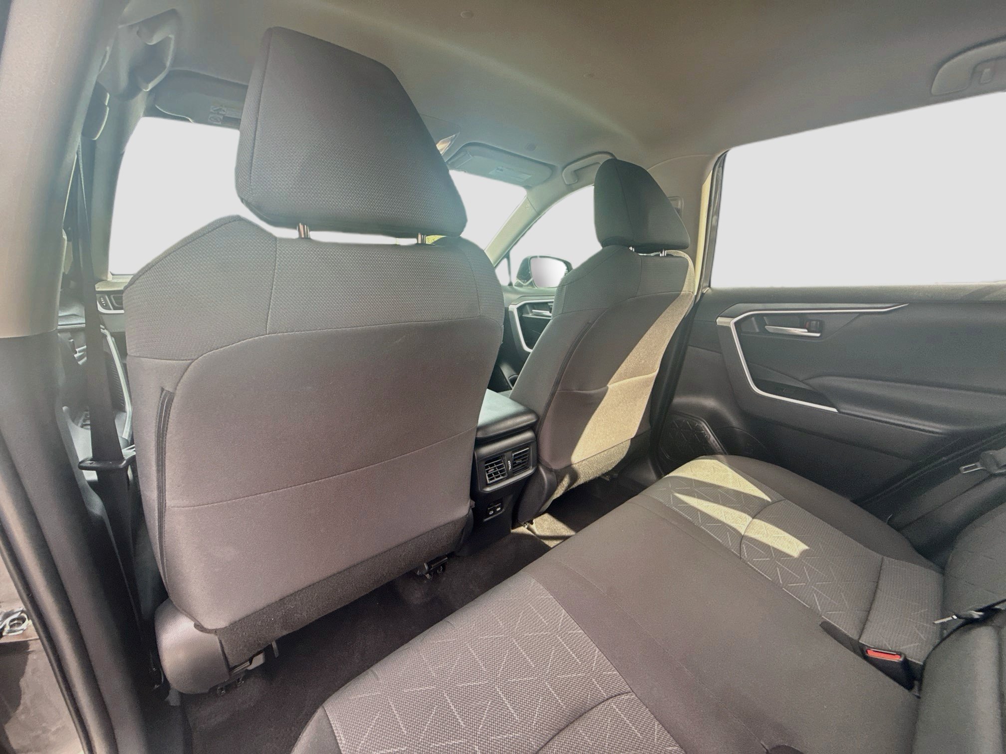 Used 2023 Toyota RAV4 XLE AWD/4WD image 24