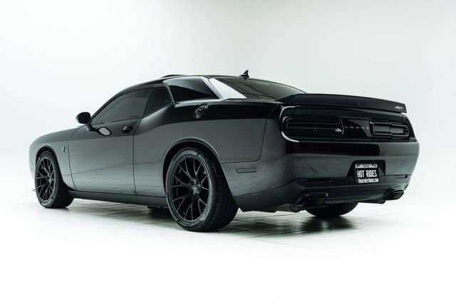 Used 2016 Dodge Challenger SRT Hellcat RWD image 19