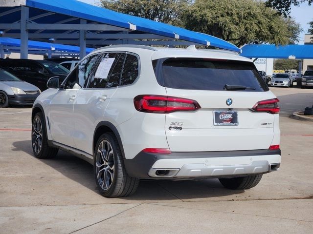 Used 2023 BMW X5 sDrive40i w/ Parking Assistance Package video 3