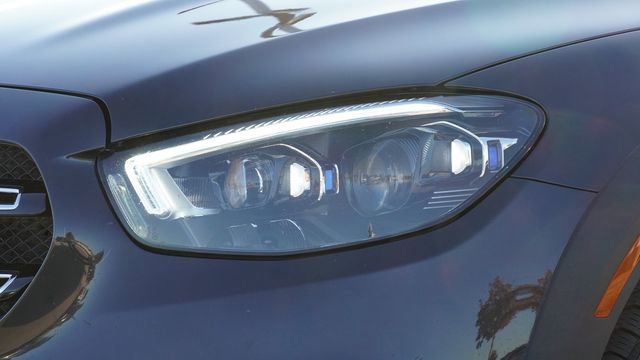 Used 2022 Mercedes-Benz E 450 4MATIC All-Terrain Wagon image 4