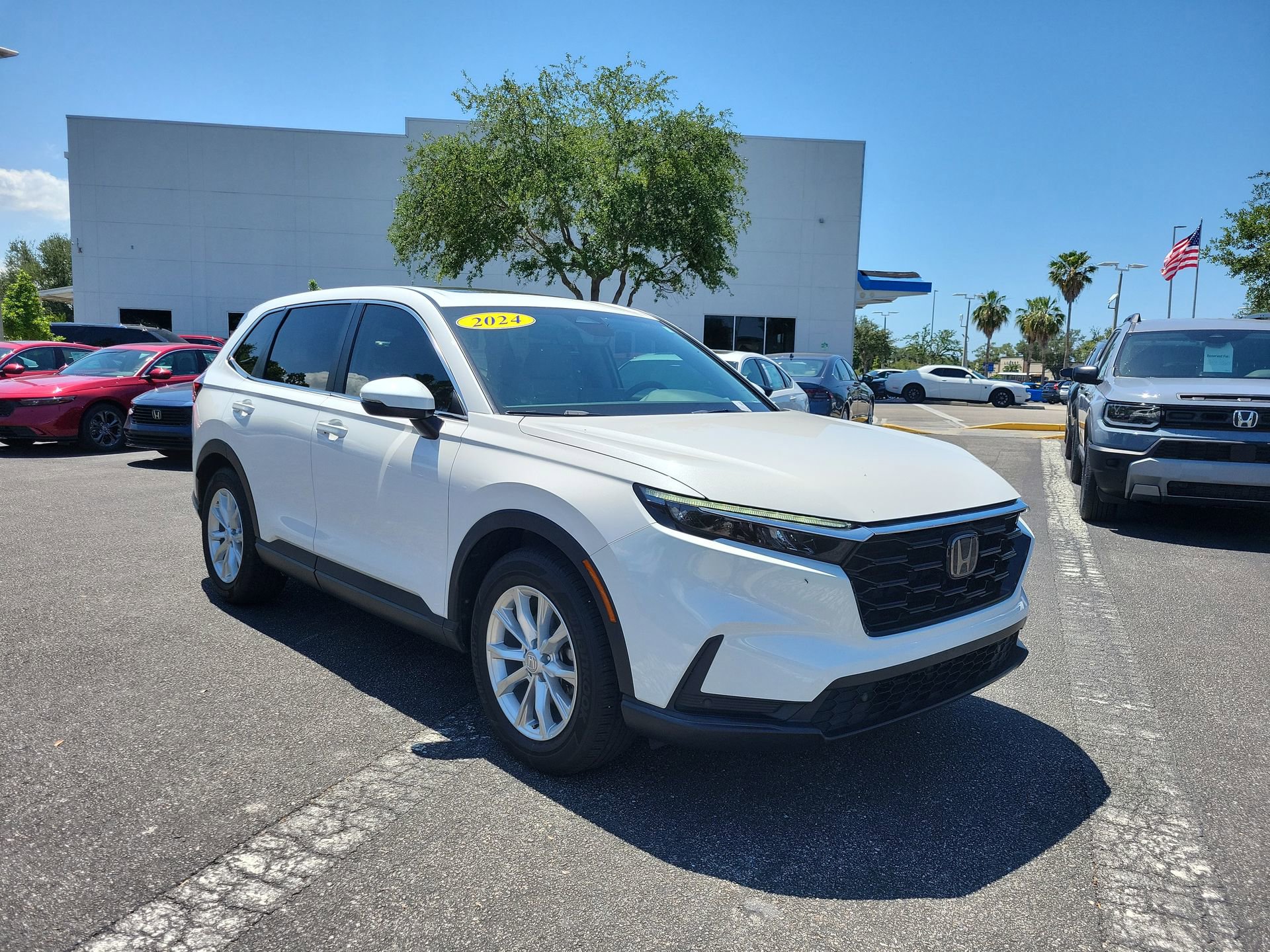 Used 2024 Honda CR-V EX-L image 2