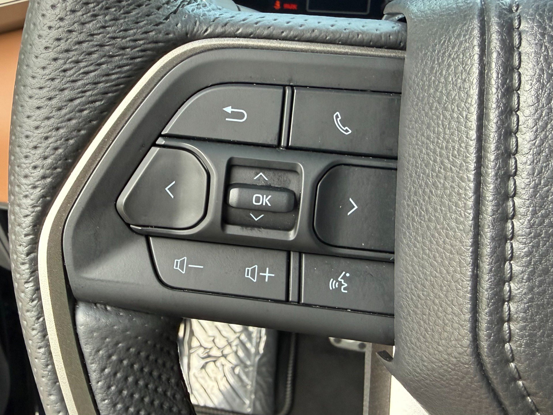 Used 2026 Toyota Sequoia 1794 Edition w/ TRD Off-Road Package AWD/4WD image 38