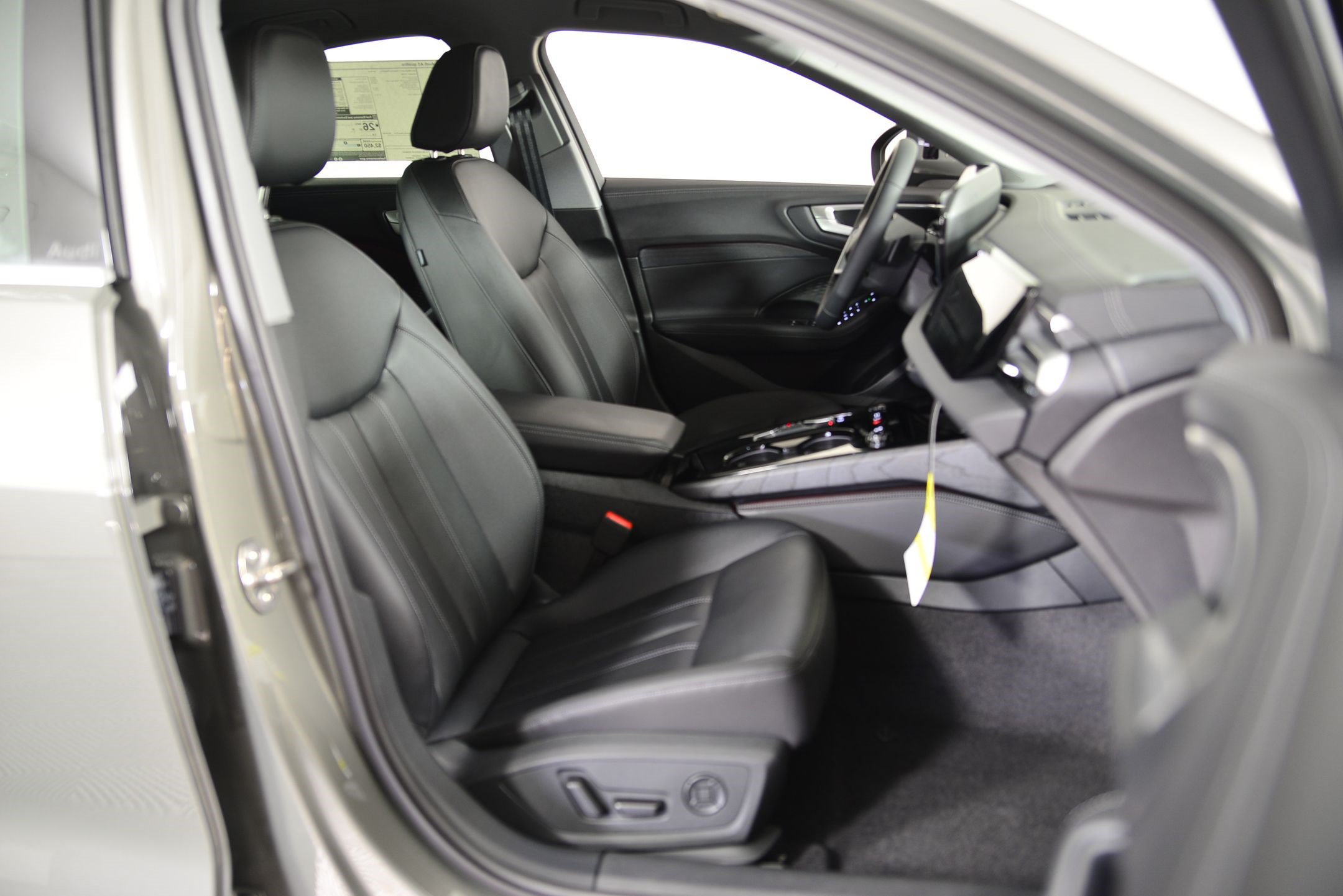 Used 2025 Audi A5 2.0T Premium w/ Convenience Package AWD/4WD image 18