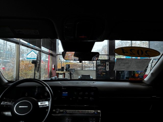 Used 2024 Hyundai Kona SEL image 34