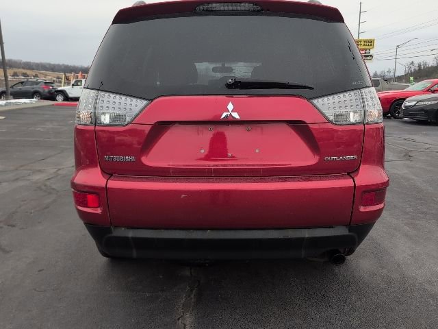 Used 2012 Mitsubishi Outlander SE image 7