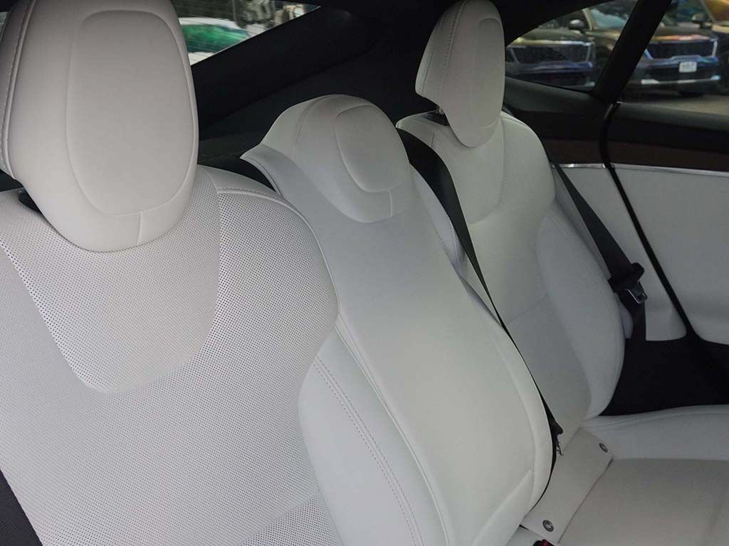 Used 2023 Tesla Model S AWD/4WD image 37