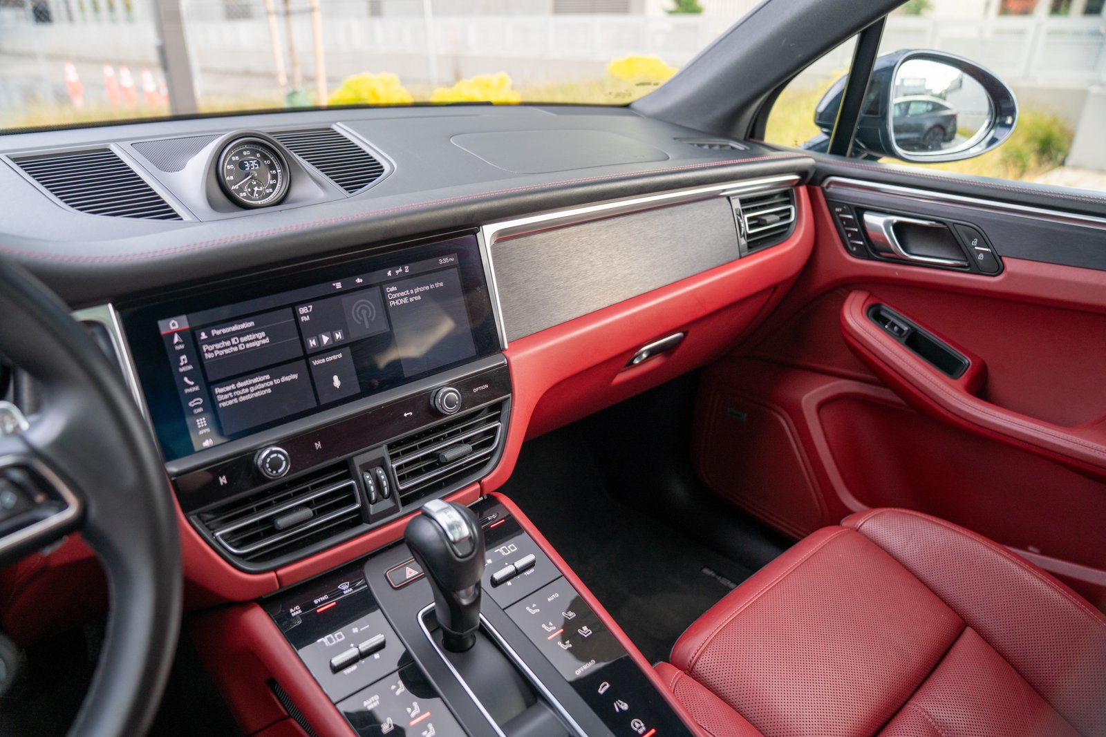 Used 2022 Porsche Macan GTS AWD/4WD image 16