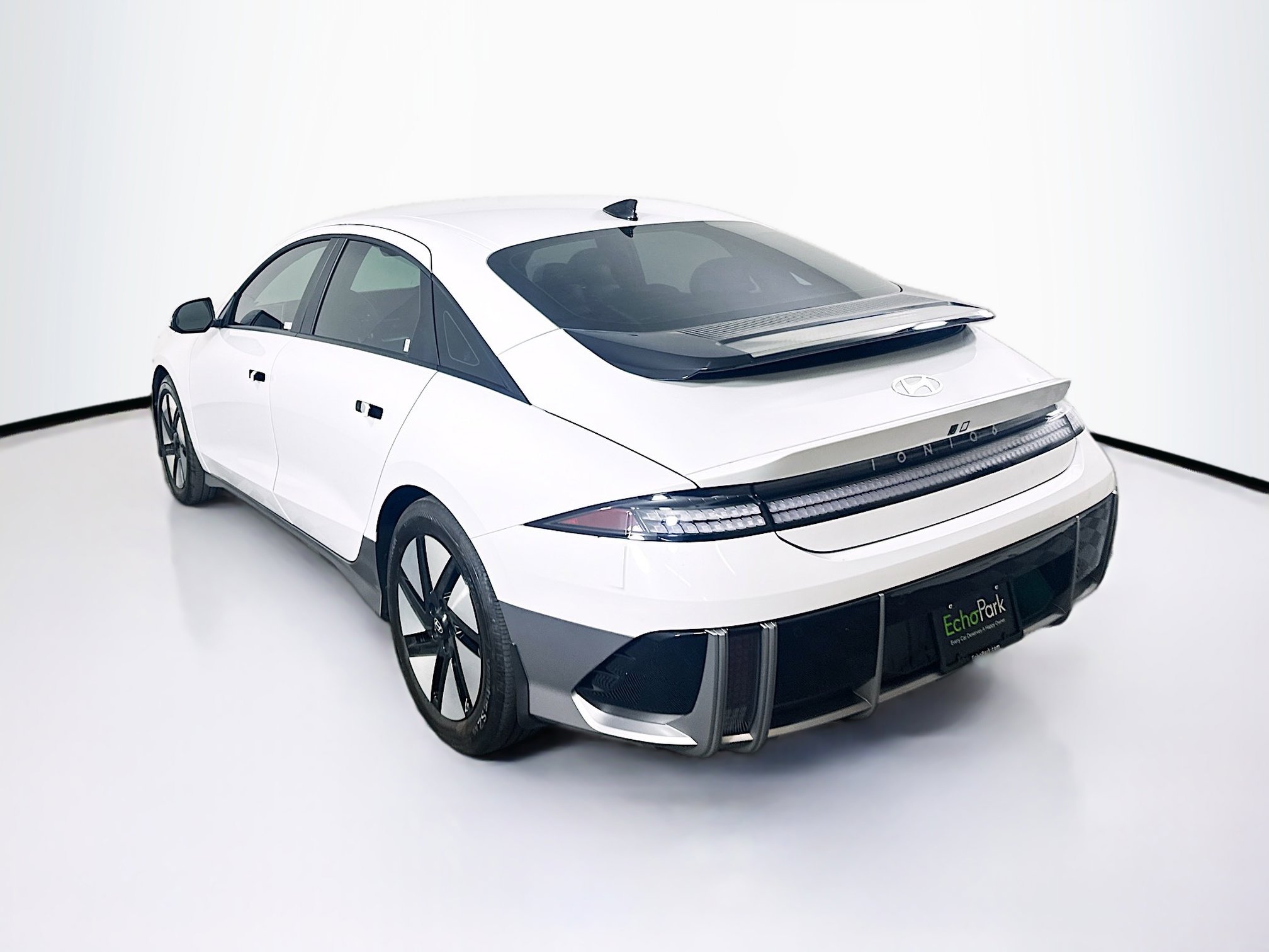 Used 2024 Hyundai Ioniq 6 SE image 5