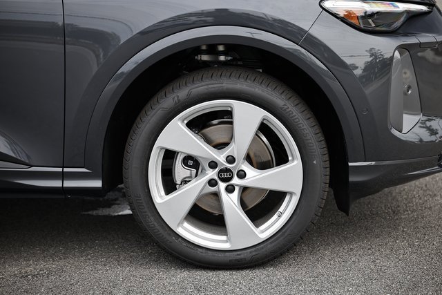 New 2025 Audi Q5 Premium Plus image 4