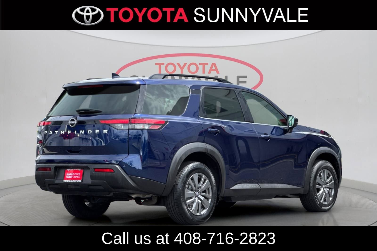 Used 2025 Nissan Pathfinder SV FWD video 3