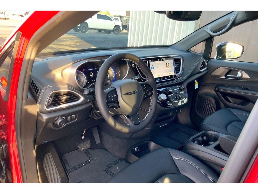 New 2026 Chrysler Pacifica Select w/ S Appearance Package AWD/4WD image 6
