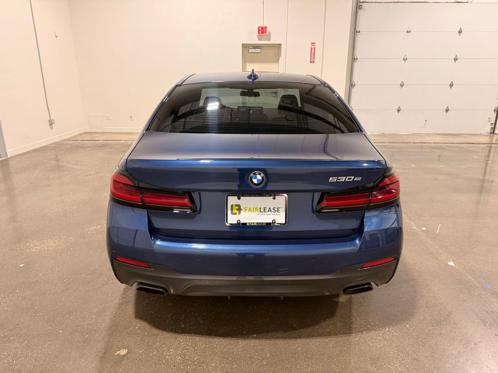 Used 2021 BMW 530e w/ M Sport Package RWD image 6