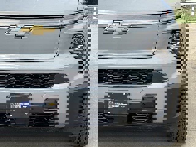 New 2026 Chevrolet Silverado EV LT w/ Premium Package image 9