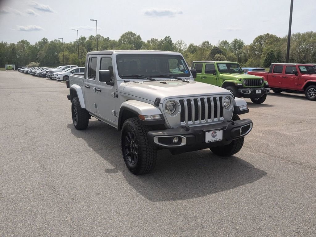 Used 2023 Jeep Gladiator Overland image 7