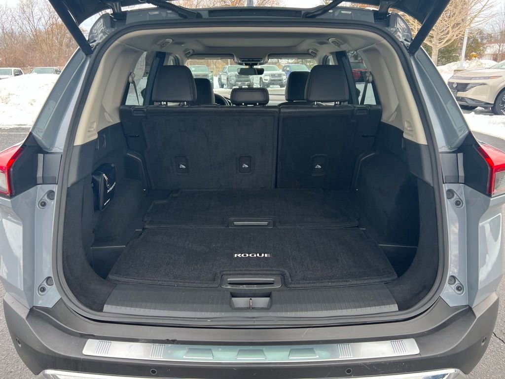 Certified 2023 Nissan Rogue Platinum w/ Platinum Premium Package image 17