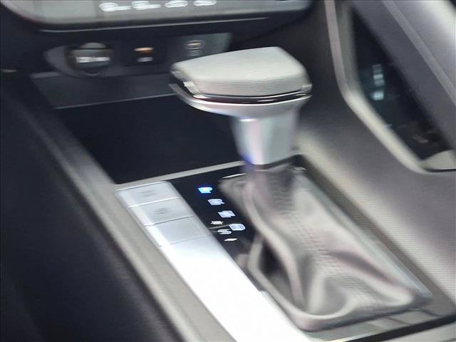 Used 2024 Hyundai Elantra SEL FWD image 14