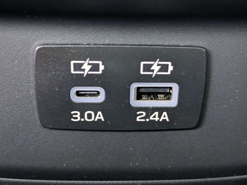 Certified 2025 Subaru Outback Premium AWD/4WD image 17