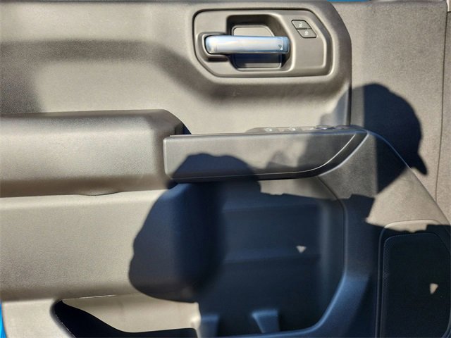 Used 2025 Chevrolet Silverado 1500 Custom w/ Turbomax Blackout Package image 21