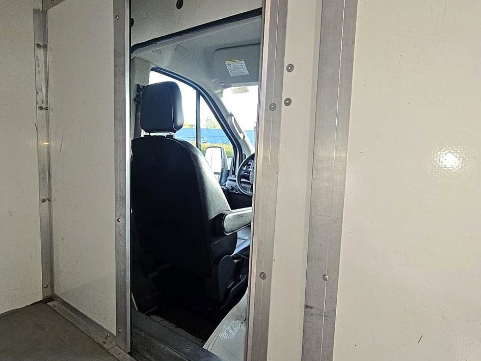 Used 2022 Ford Transit 350 DRW image 27