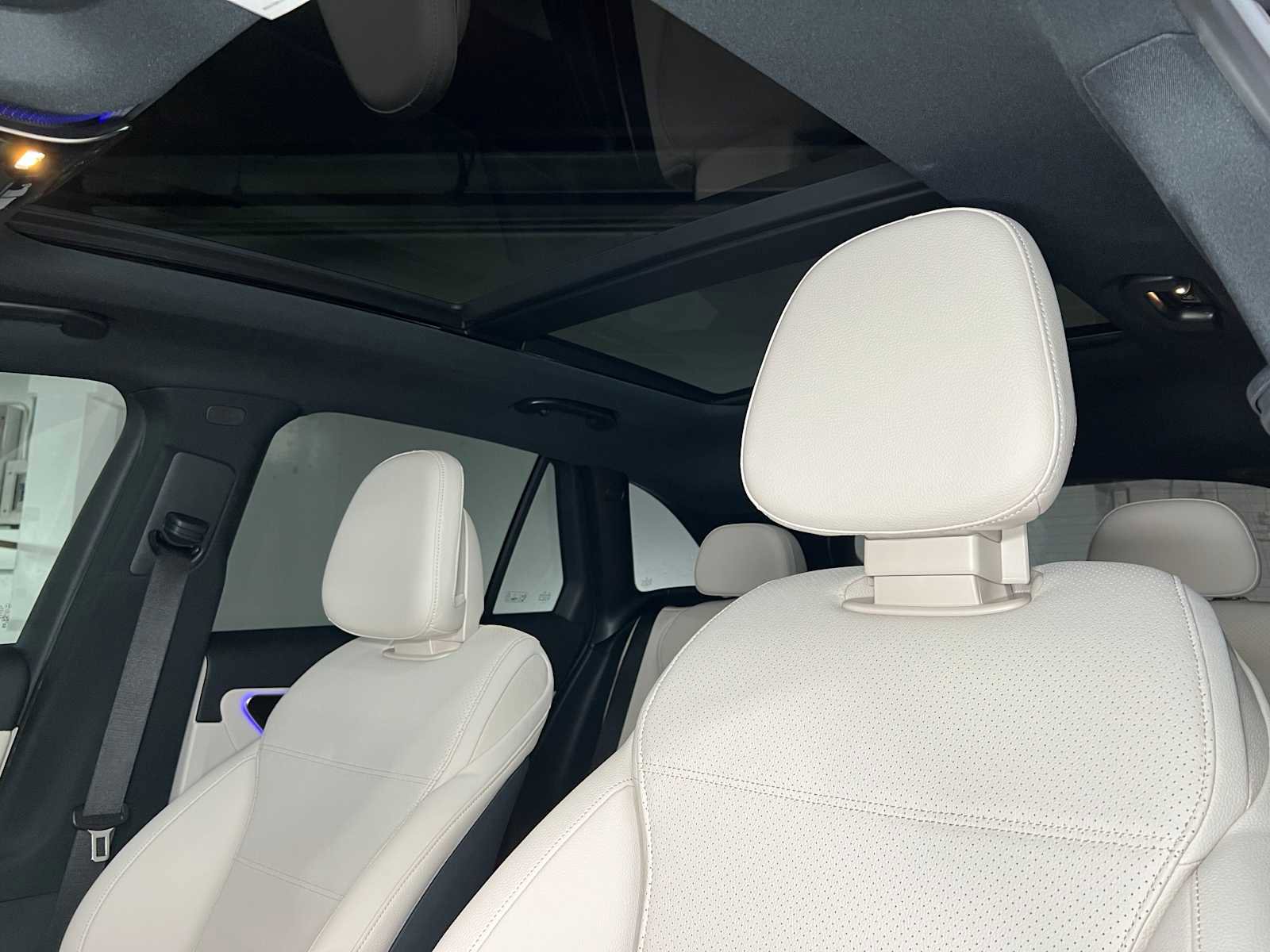 New 2025 Mercedes-Benz GLC 300 4MATIC image 21