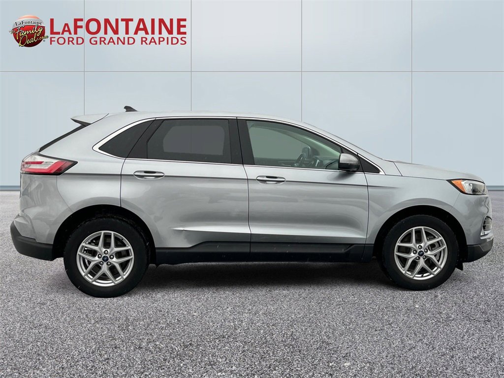Used 2022 Ford Edge SEL w/ Convenience Package image 8