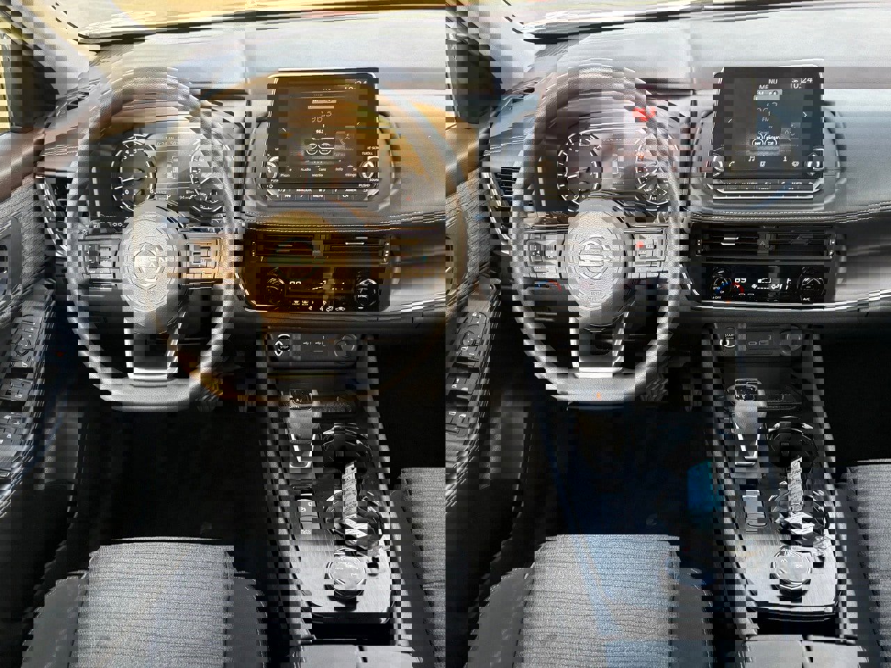 Certified 2023 Nissan Rogue SV image 17