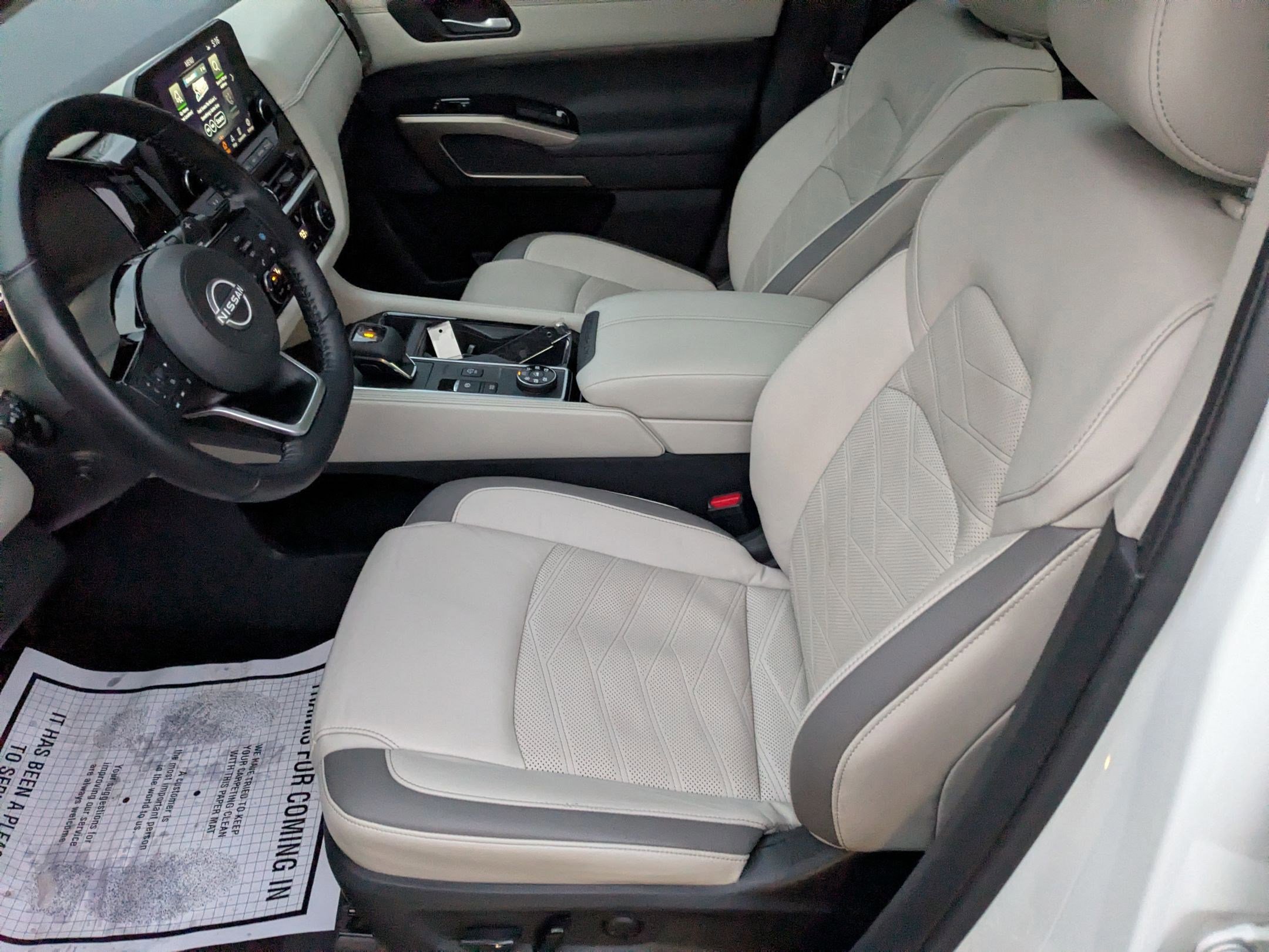 Used 2022 Nissan Pathfinder Platinum w/ Cargo Package image 21