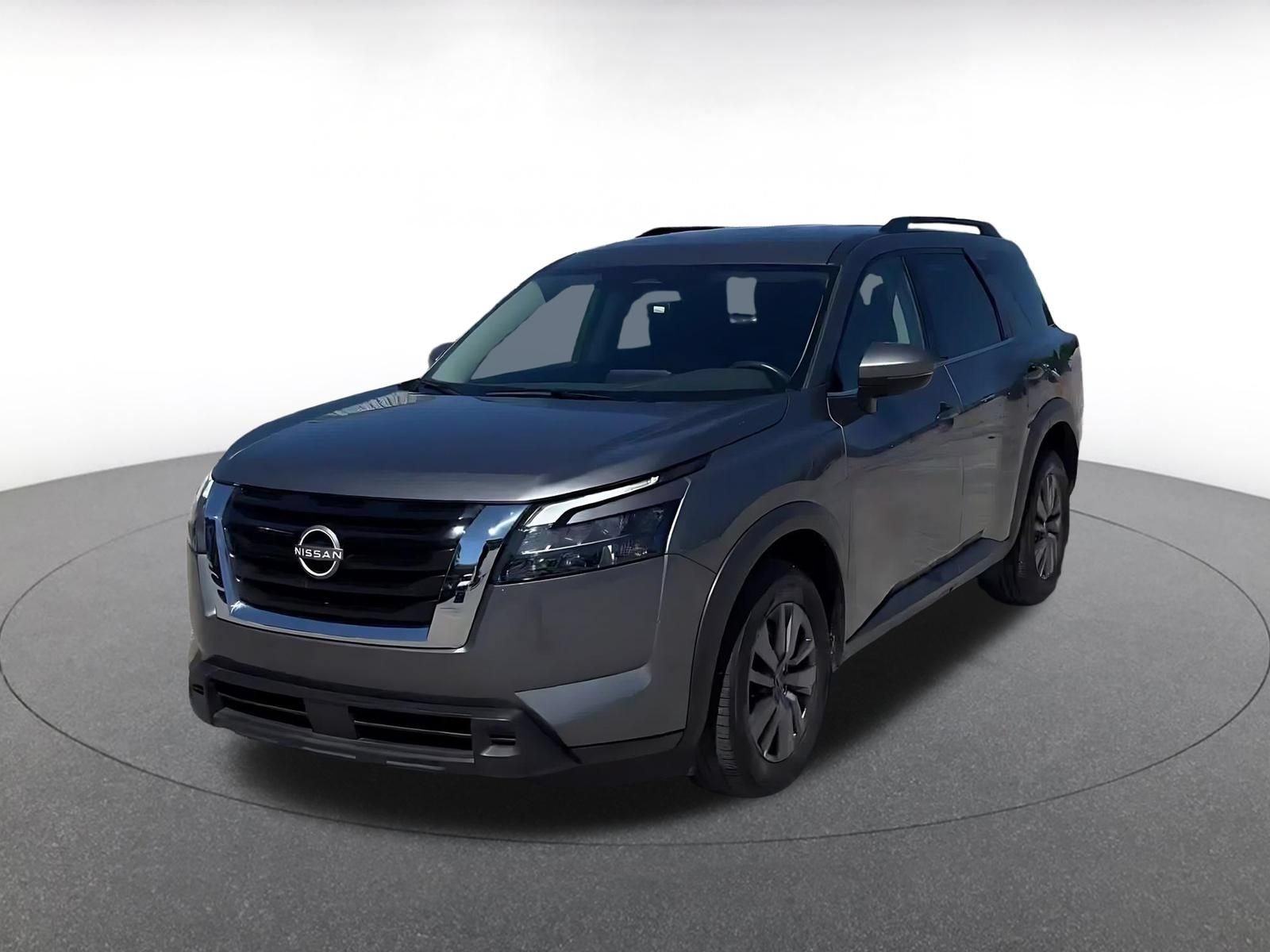 Used 2025 Nissan Pathfinder SV AWD/4WD image 5