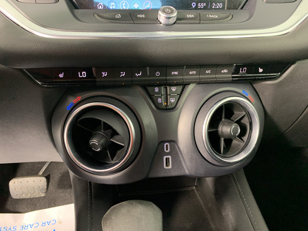 Used 2021 Chevrolet Blazer LT FWD image 26