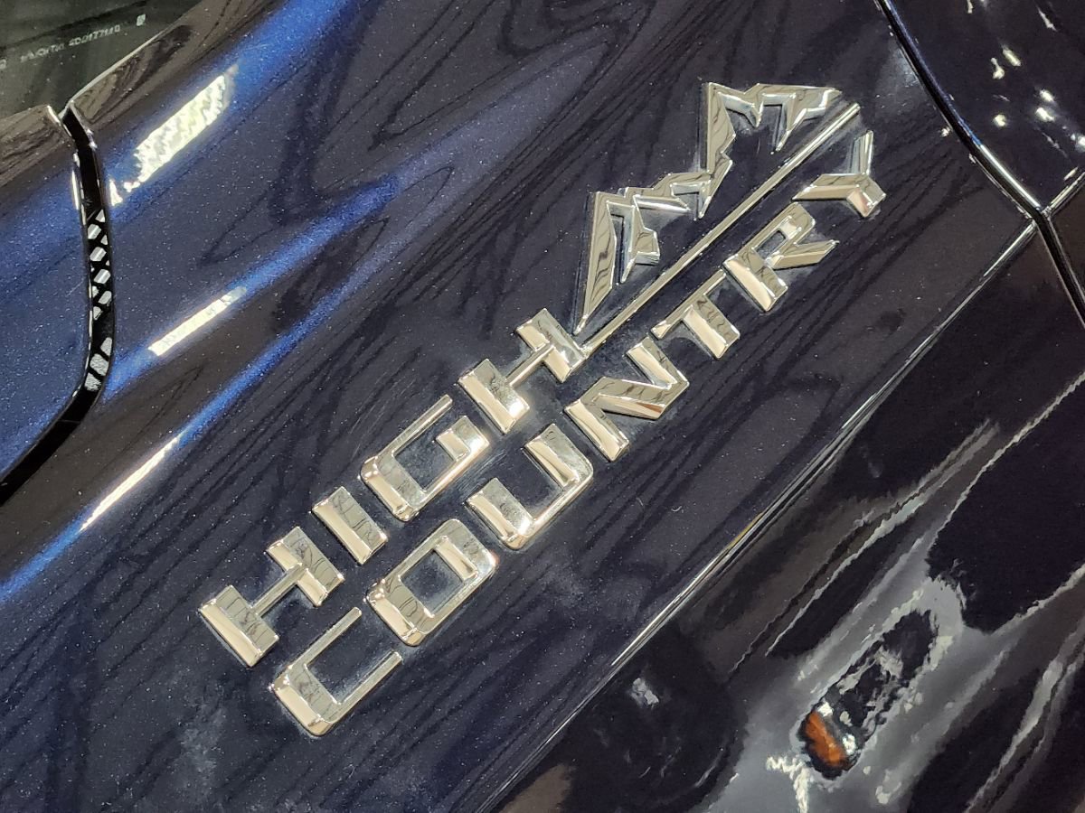 Used 2023 Chevrolet Tahoe High Country image 28