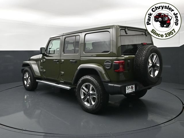 Used 2022 Jeep Wrangler Unlimited Sahara w/ LED Lighting Group AWD/4WD image 4