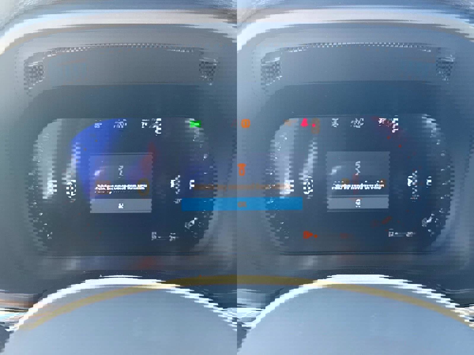 New 2026 Volvo XC60 B5 Plus w/ Climate Package image 28