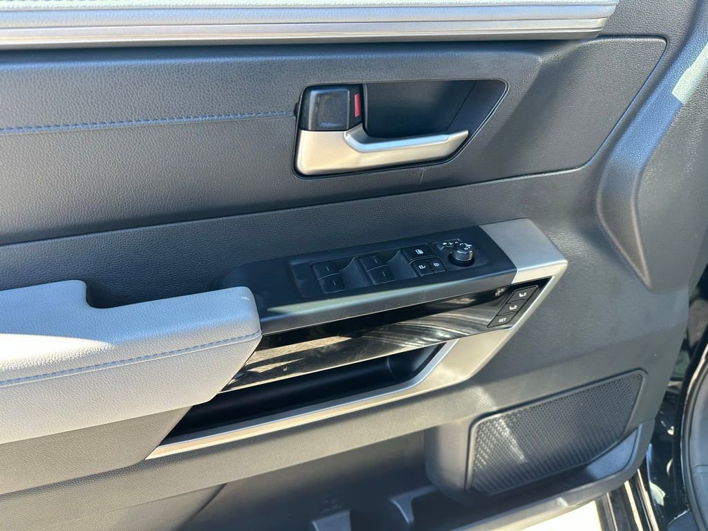 Used 2025 Toyota Tundra Limited image 21