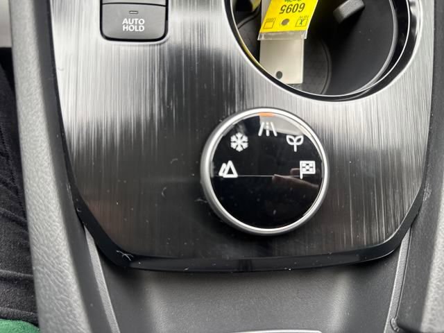 New 2026 Nissan Rogue SV image 25