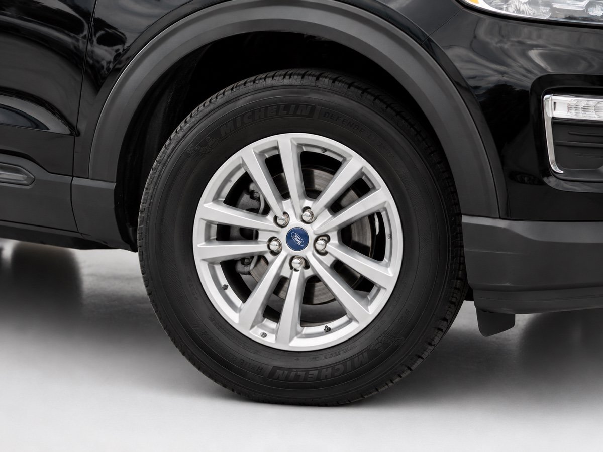 Used 2017 Ford Explorer FWD image 9