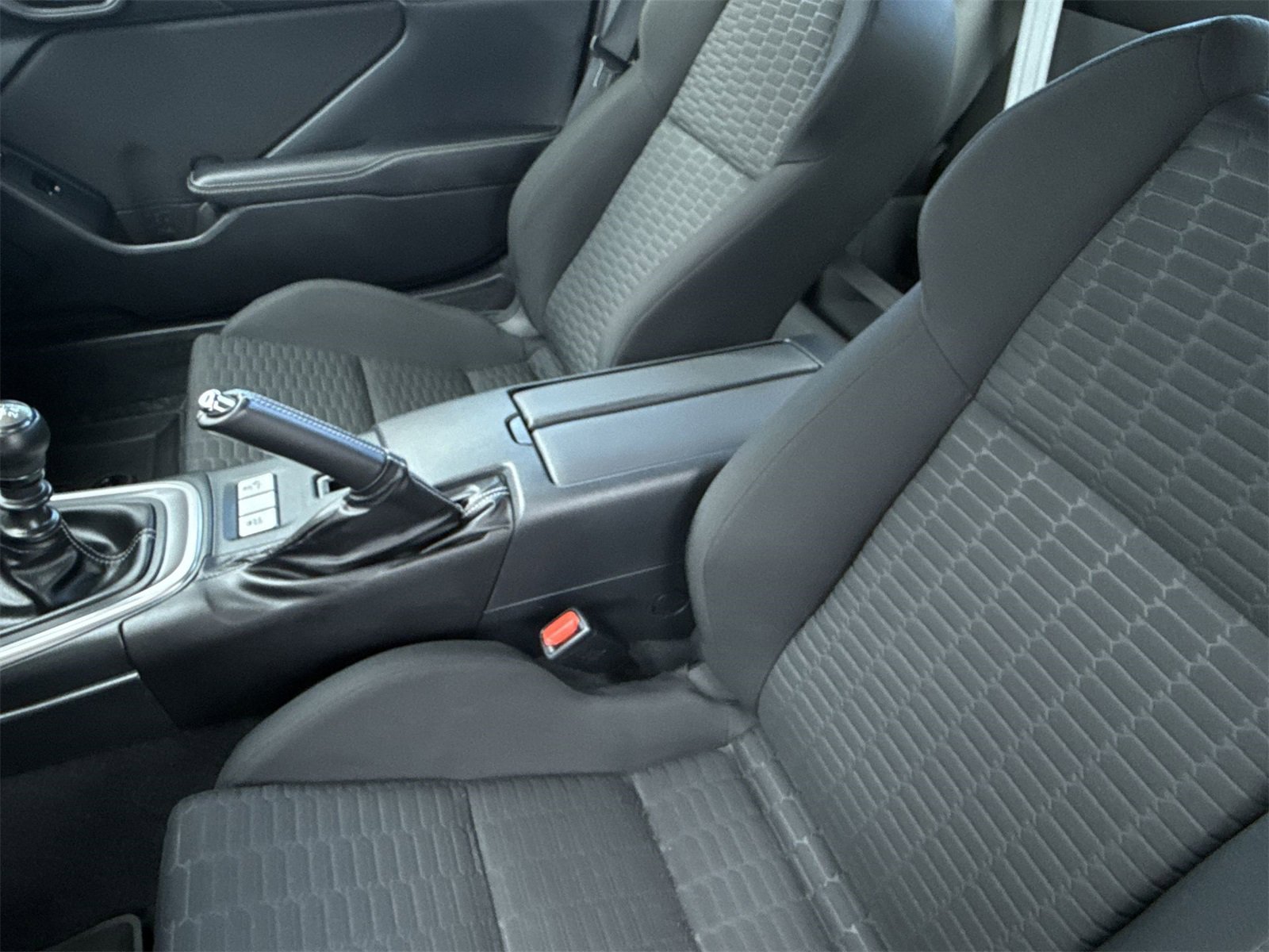 Used 2025 Toyota GR86 image 31