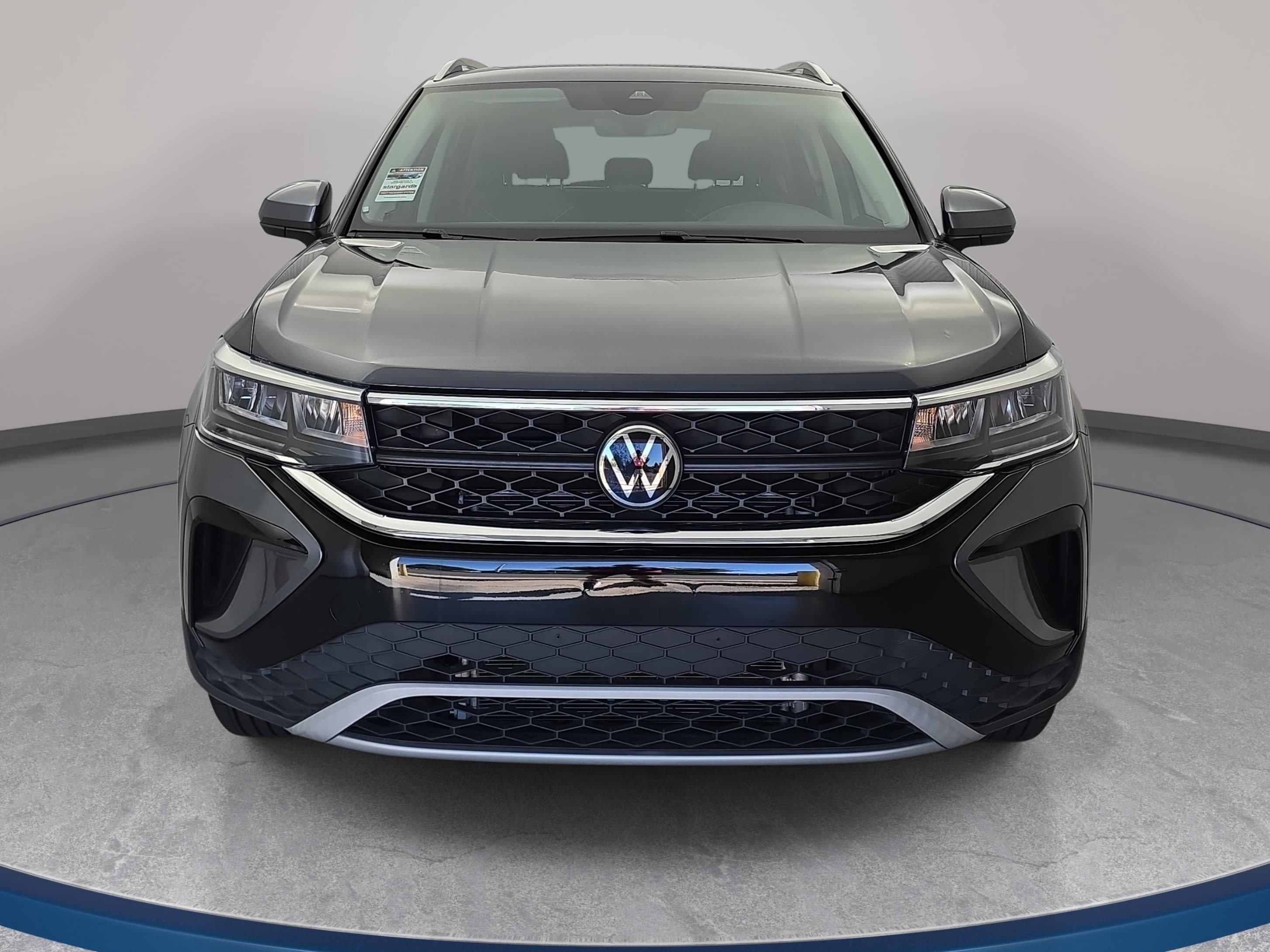 Certified 2024 Volkswagen Taos SE AWD/4WD image 2