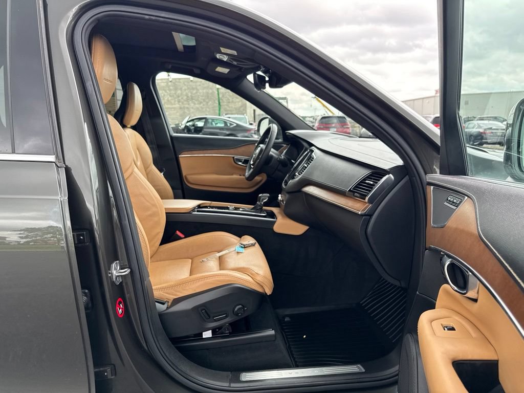 Used 2018 Volvo XC90 T6 Inscription w/ Convenience Package AWD/4WD image 42
