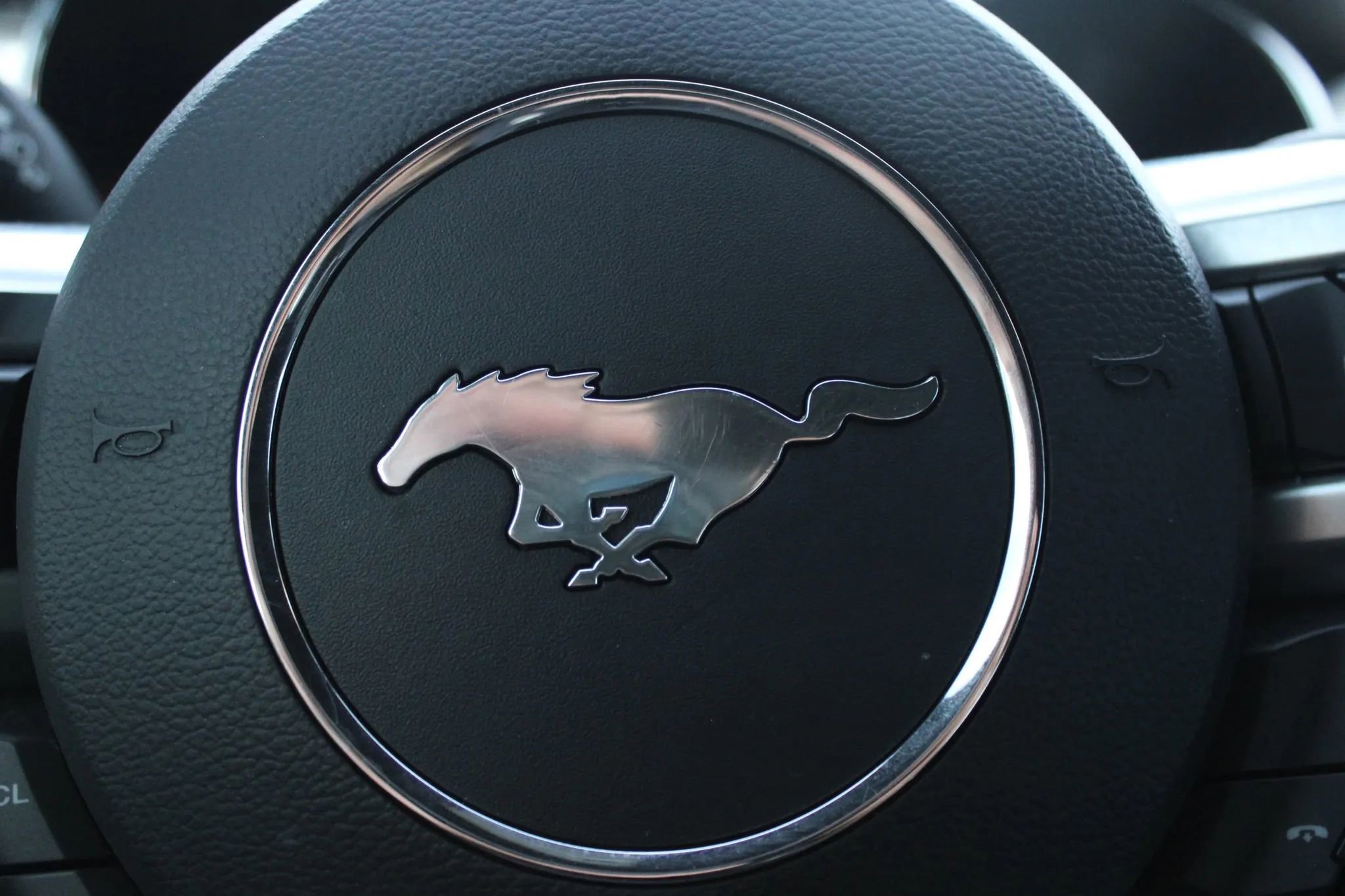 Used 2017 Ford Mustang Premium image 26