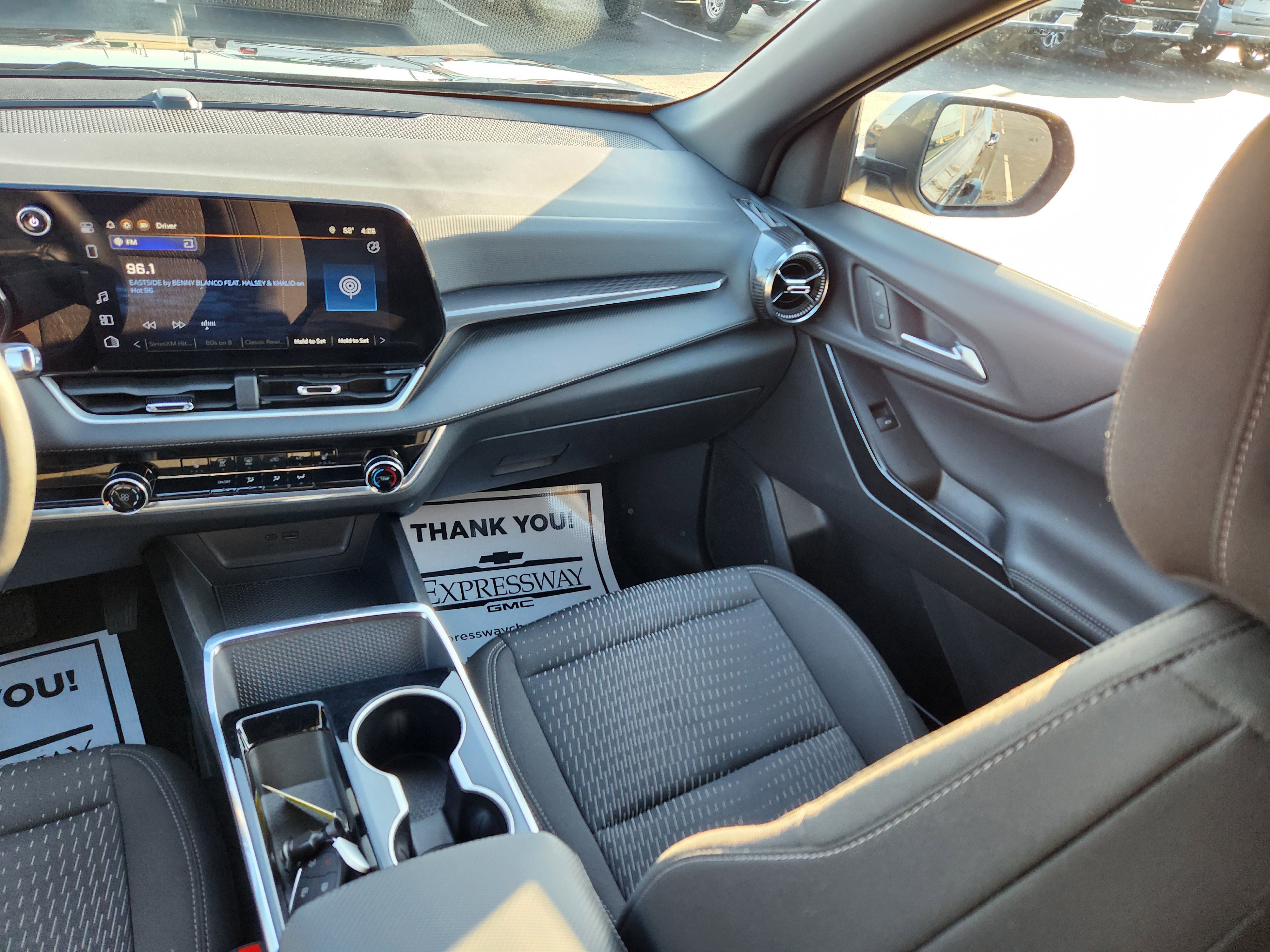 Used 2025 Chevrolet Equinox LT image 16