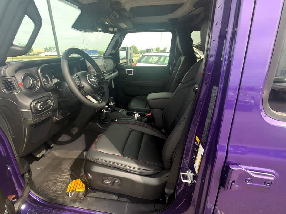 New 2026 Jeep Wrangler Unlimited Rubicon AWD/4WD image 12
