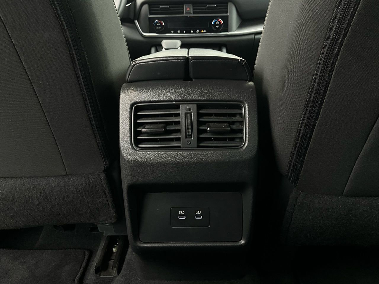 Used 2025 Nissan Rogue SV image 13