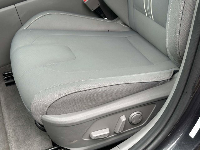 Used 2021 Hyundai Elantra SEL w/ Convenience + Premium Package FWD image 15
