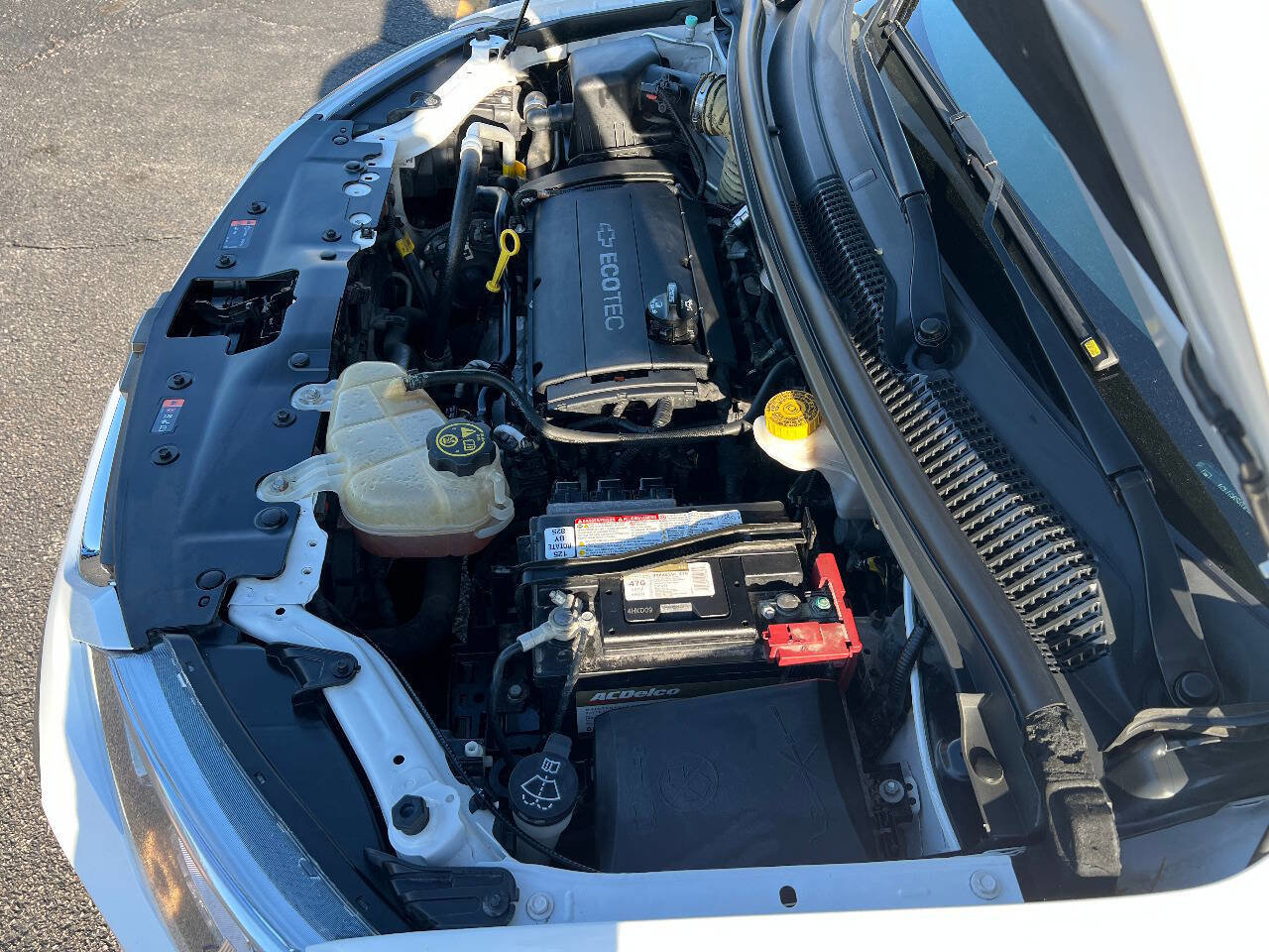 Used 2017 Chevrolet Sonic LT image 39