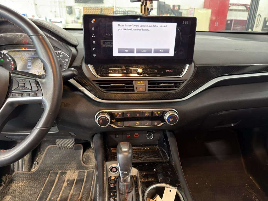 Used 2024 Nissan Altima 2.5 SR w/ SR Premium Package AWD/4WD image 7
