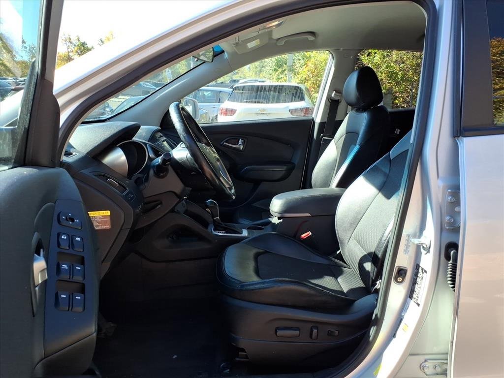 Used 2015 Hyundai Tucson SE image 14