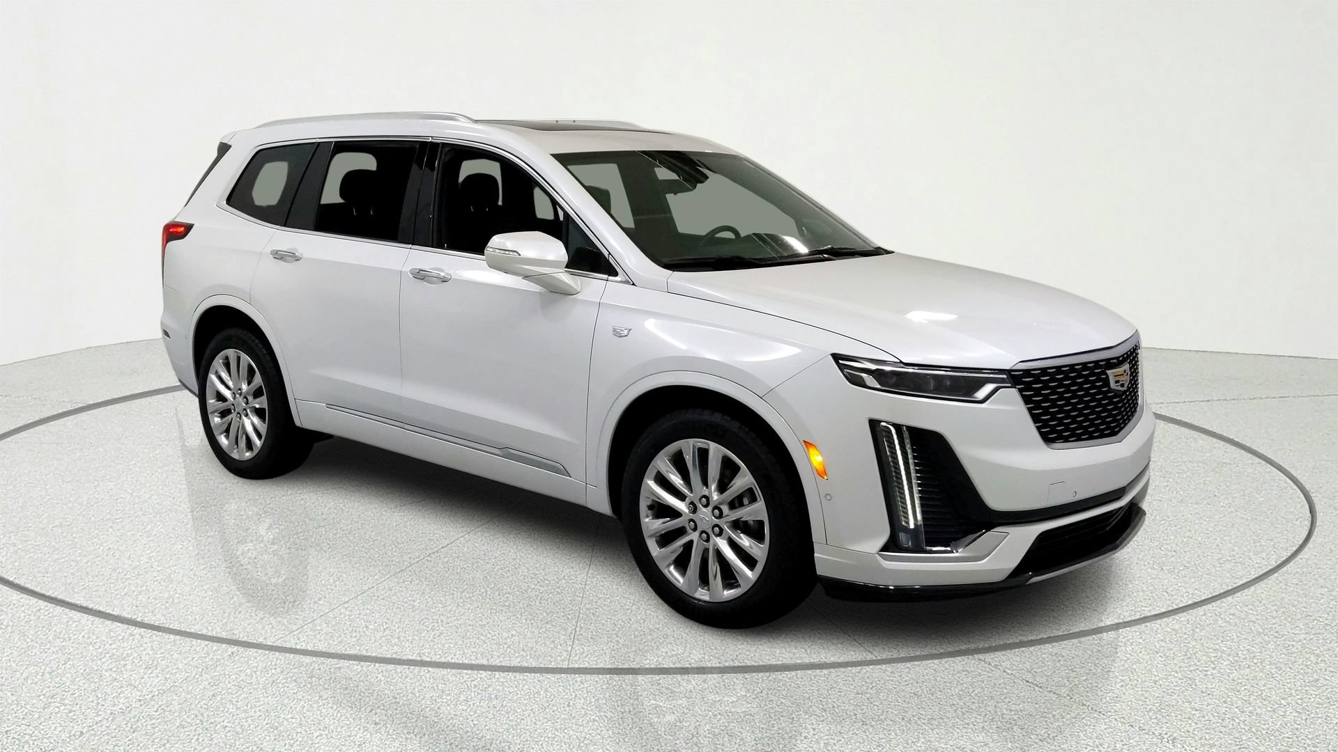 Certified 2020 Cadillac XT6 Premium Luxury AWD/4WD image 6