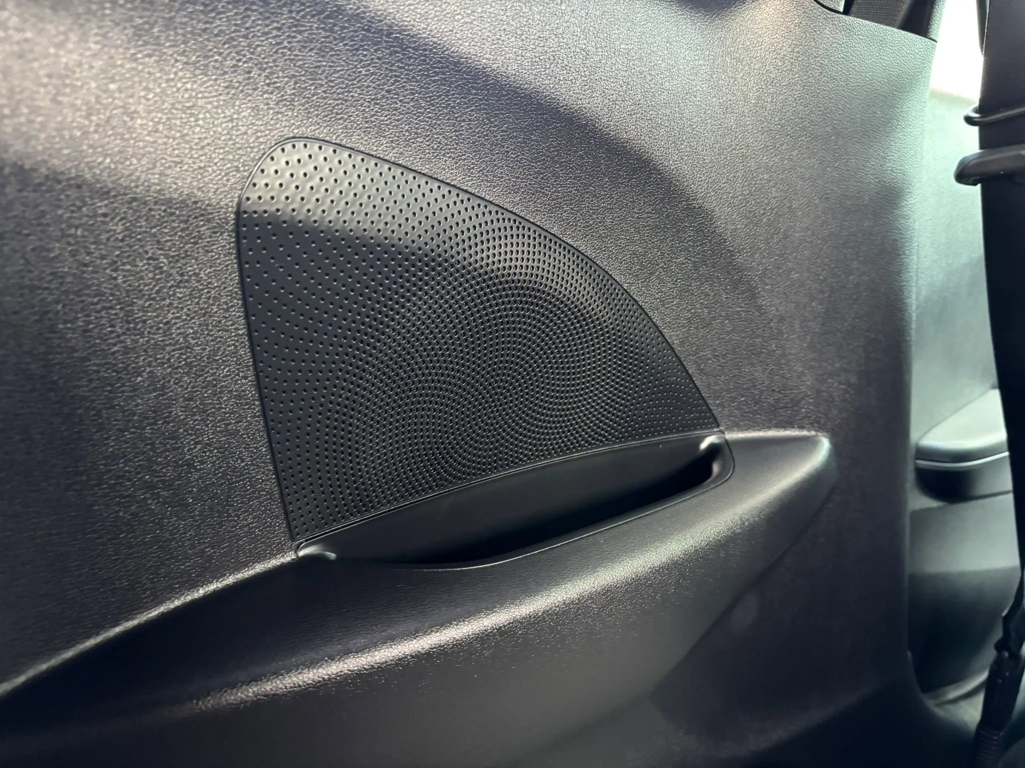 Used 2019 Hyundai Veloster Turbo Ultimate image 47